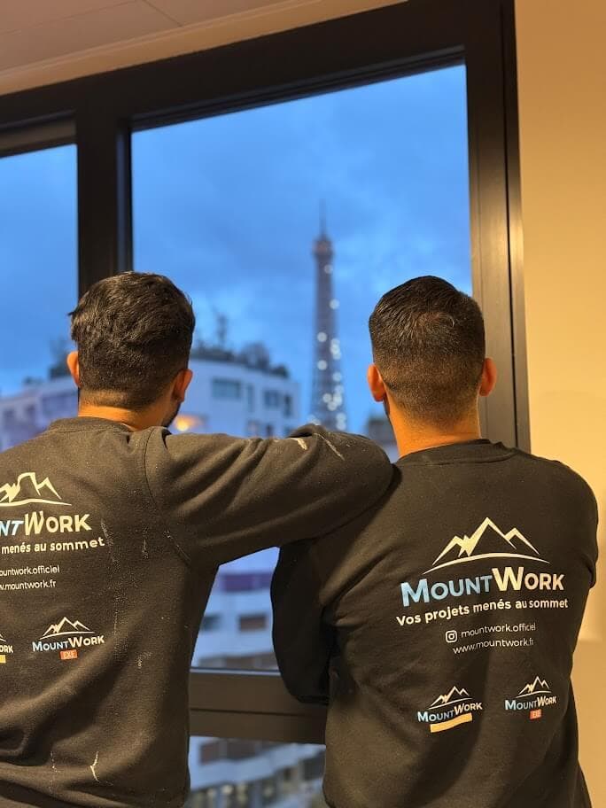 Équipe de professionnels du bâtiment