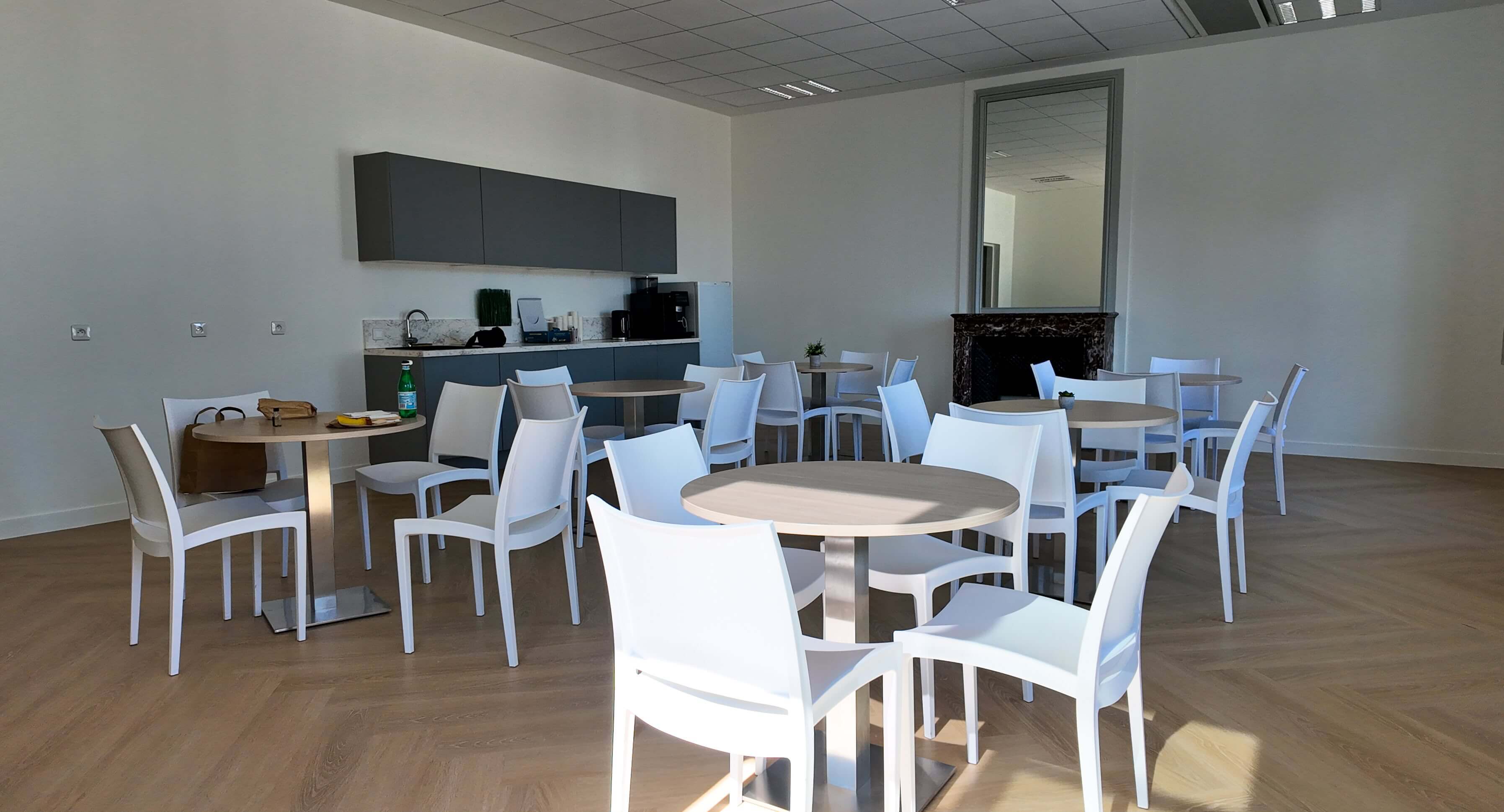 500 m² de bureaux – Gare Saint-Lazare — miniature 4