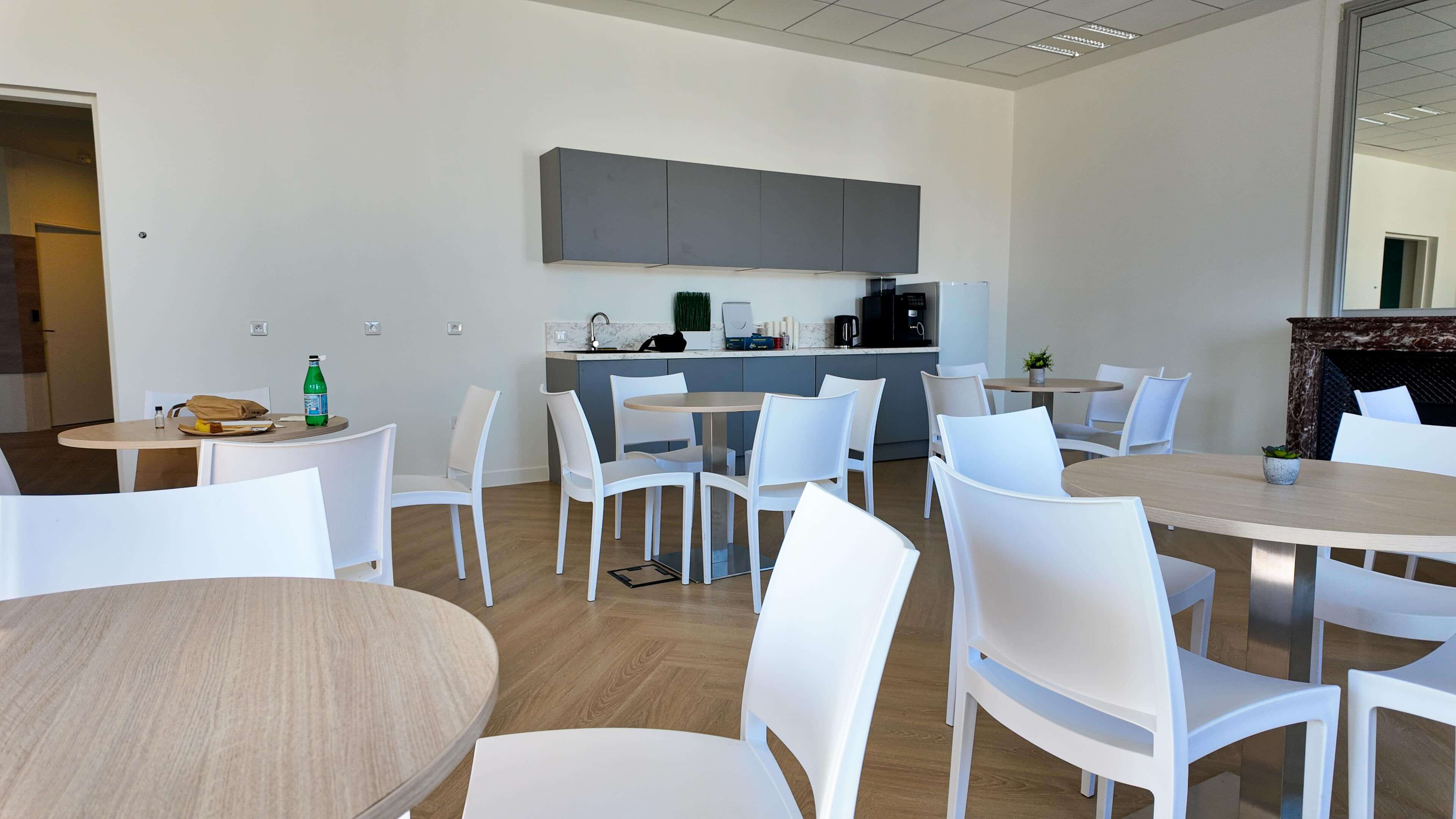 500 m² de bureaux – Gare Saint-Lazare — miniature 6