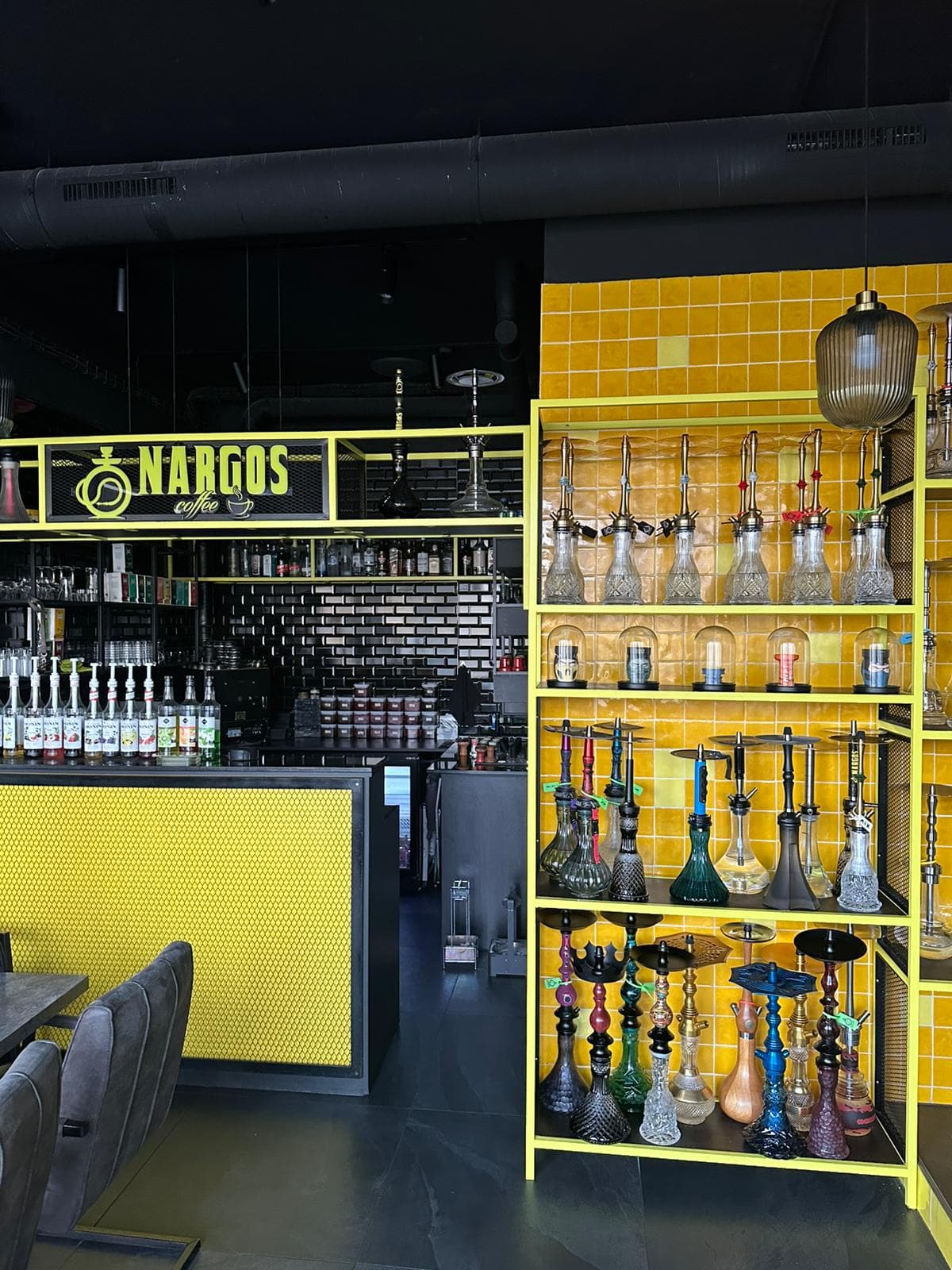 Café-restaurant à Villemomble — miniature 3