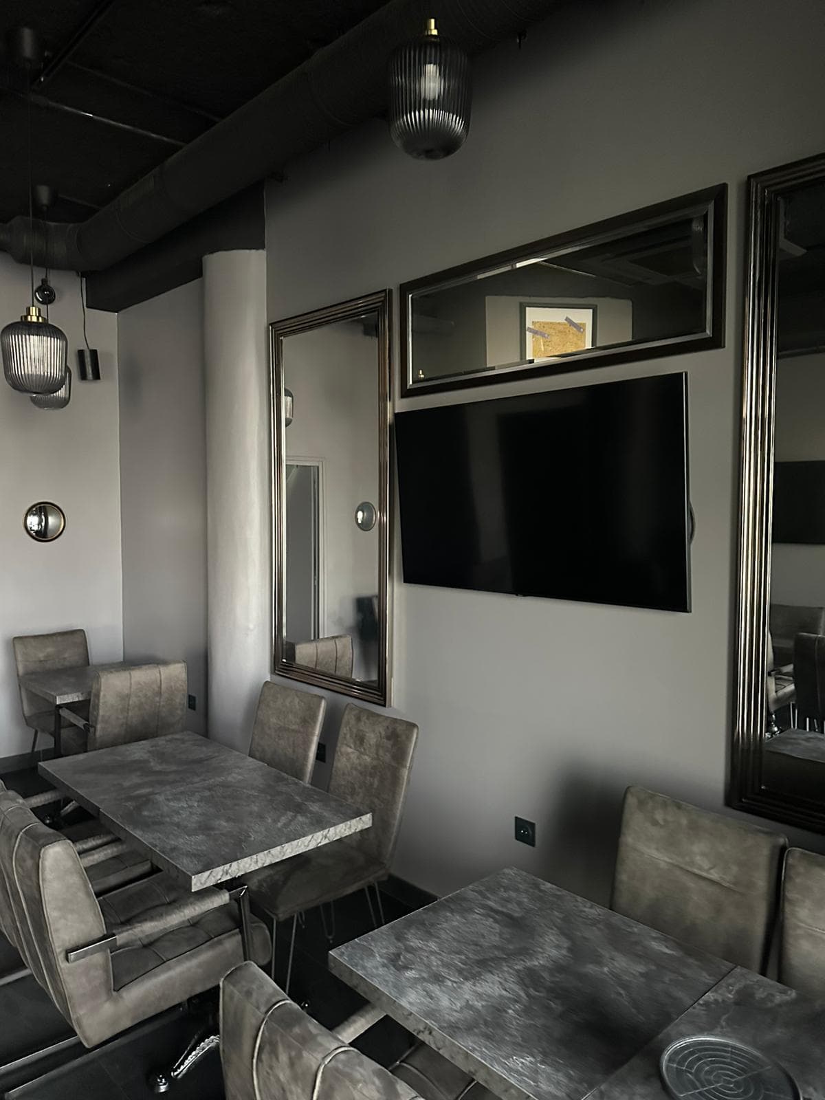 Café-restaurant à Villemomble — miniature 4