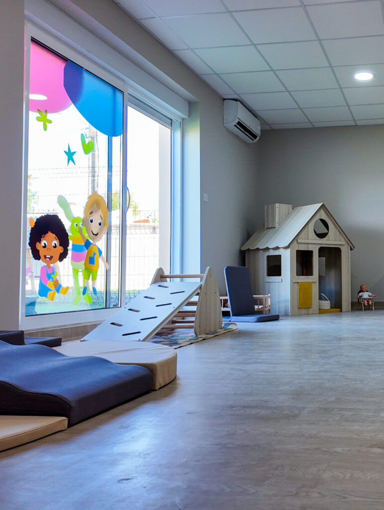 Rénovation et aménagement : une micro-crèche à Montierchaume